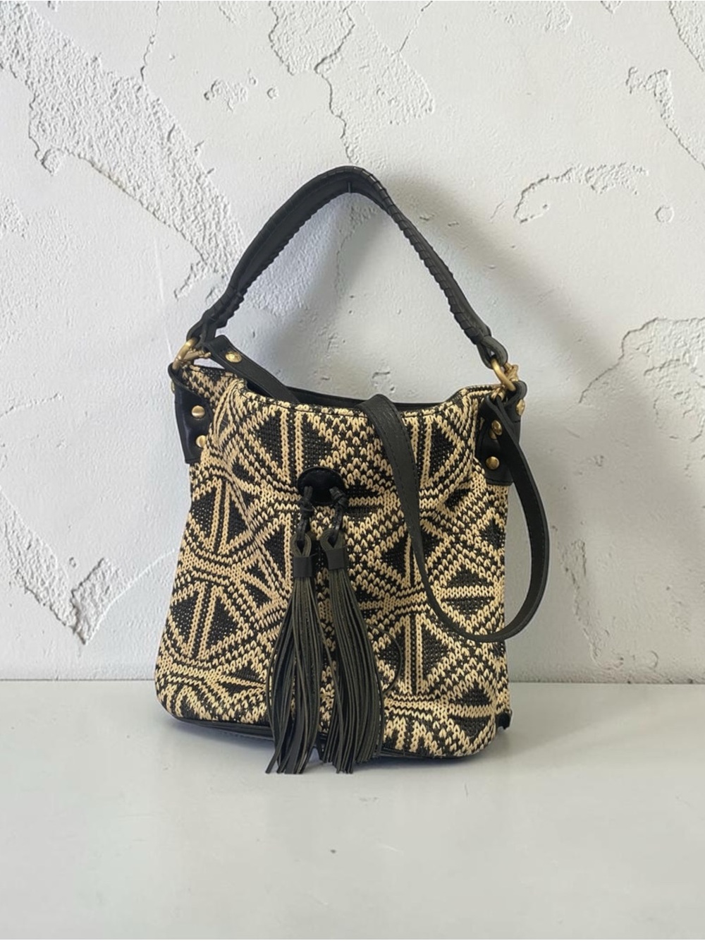 Patricia Nash Otavia Woven Bucket Bag Black Cream Leather Tassel Hobo Purse - Picture 2 of 8